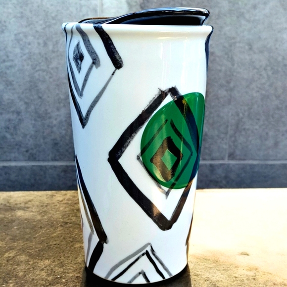 Starbucks Coffee Mug Ceramic Mug with Lid Abstract Geometric 10 Fl. Oz. (2014) - Picture 4 of 9